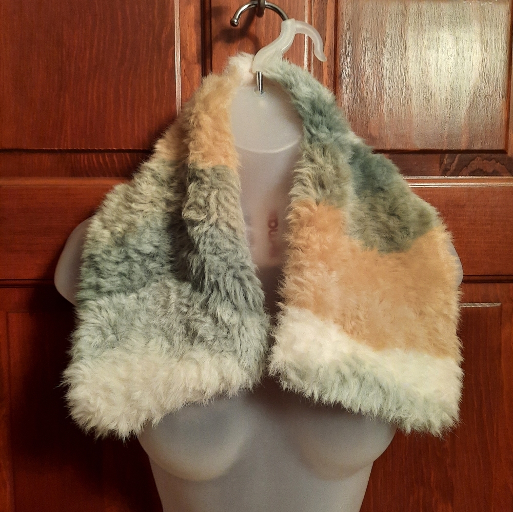 Anthropologie Faux Fur Scarf - Picture 2 of 5